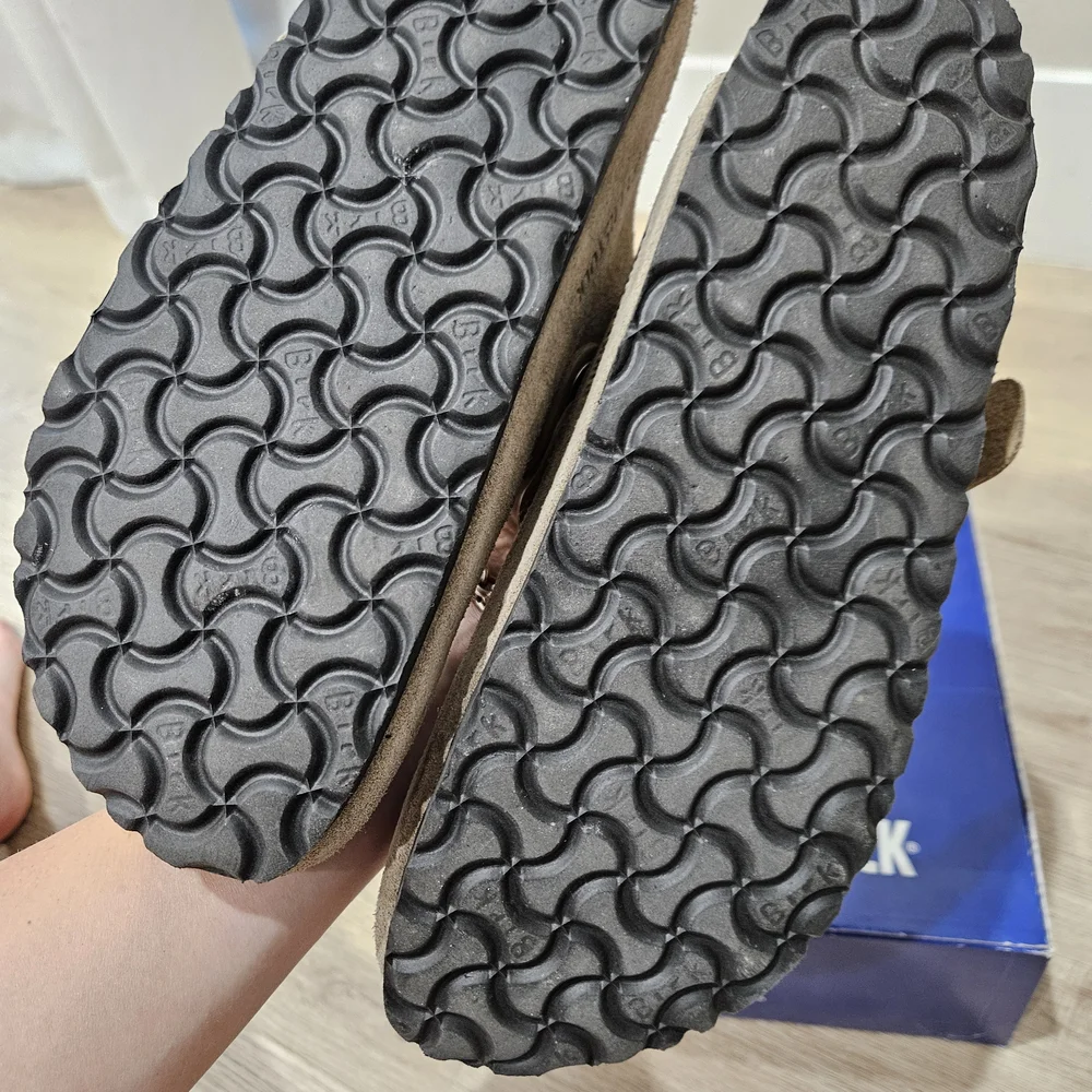 Birkenstock Kids Suede Clogs - Tan - Picture 4 of 5